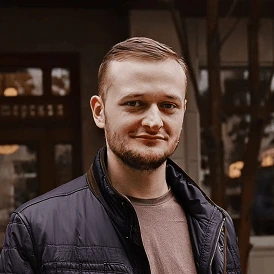 Дмитрий Лавров